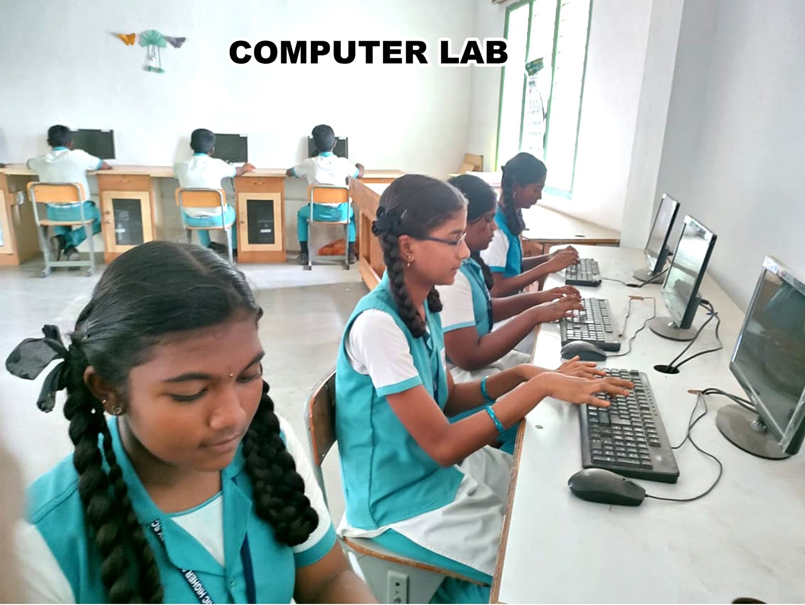 Safire computer lab